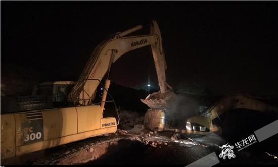 工地安全事故防不勝防 挖掘機(jī)居然也能起火